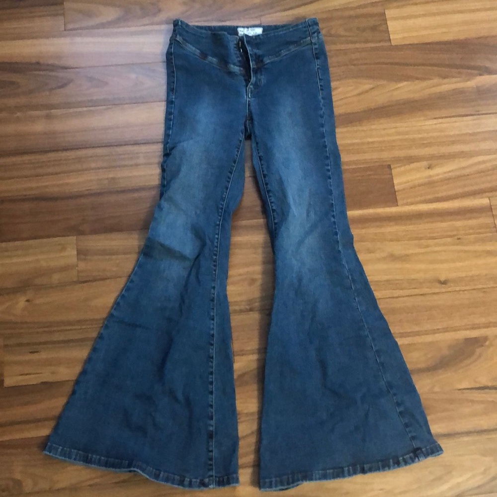 FREE PEOPLE · BELL BOTTOM JEANS
